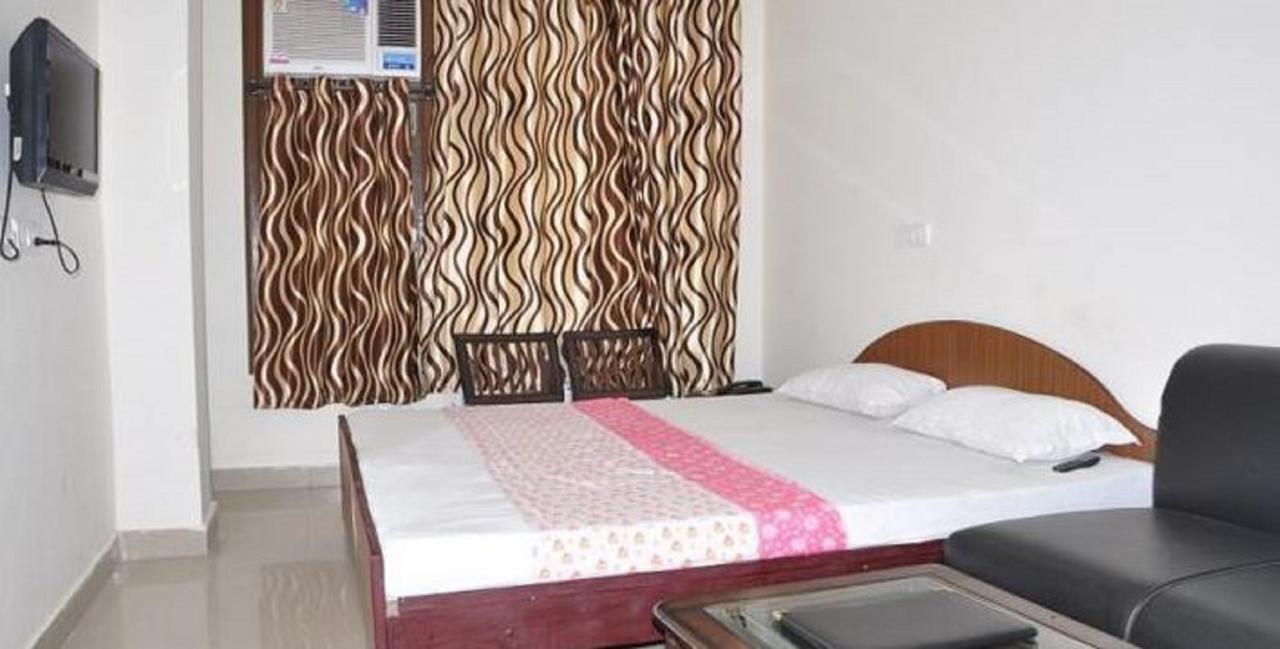 Hotel Kk Residency Chandīgarh 外观 照片